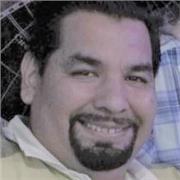 Profesor especializado en las áreas de finanzas y administración a nivel medio superior y superior